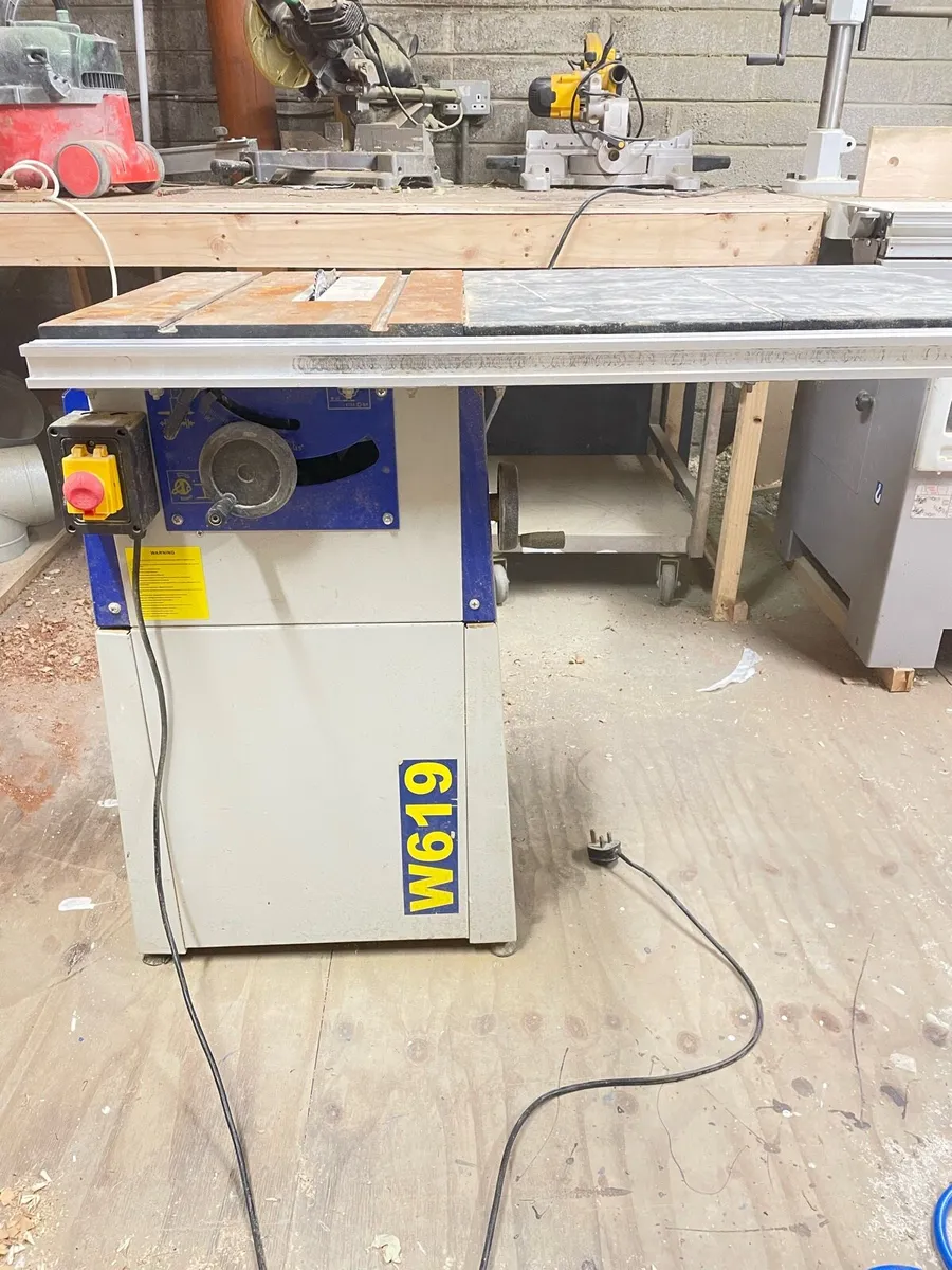 Table Saw - Image 1