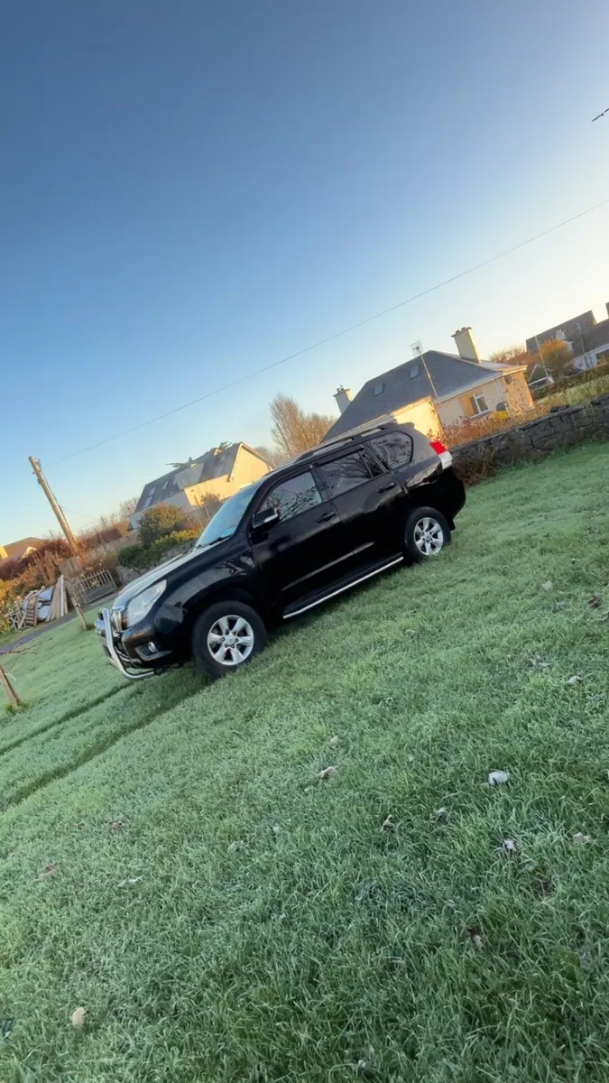 2011 Toyota Landcruiser - Image 3