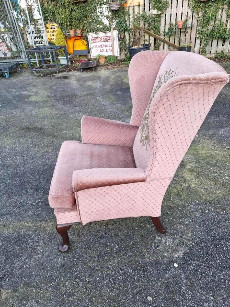 Beautiful Parker Knoll winged back armchair - Image 2