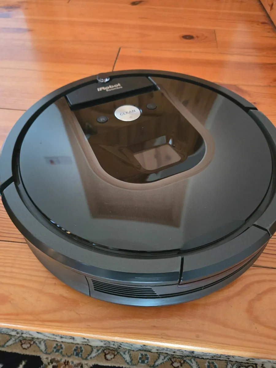 Hoover Robot - Image 1