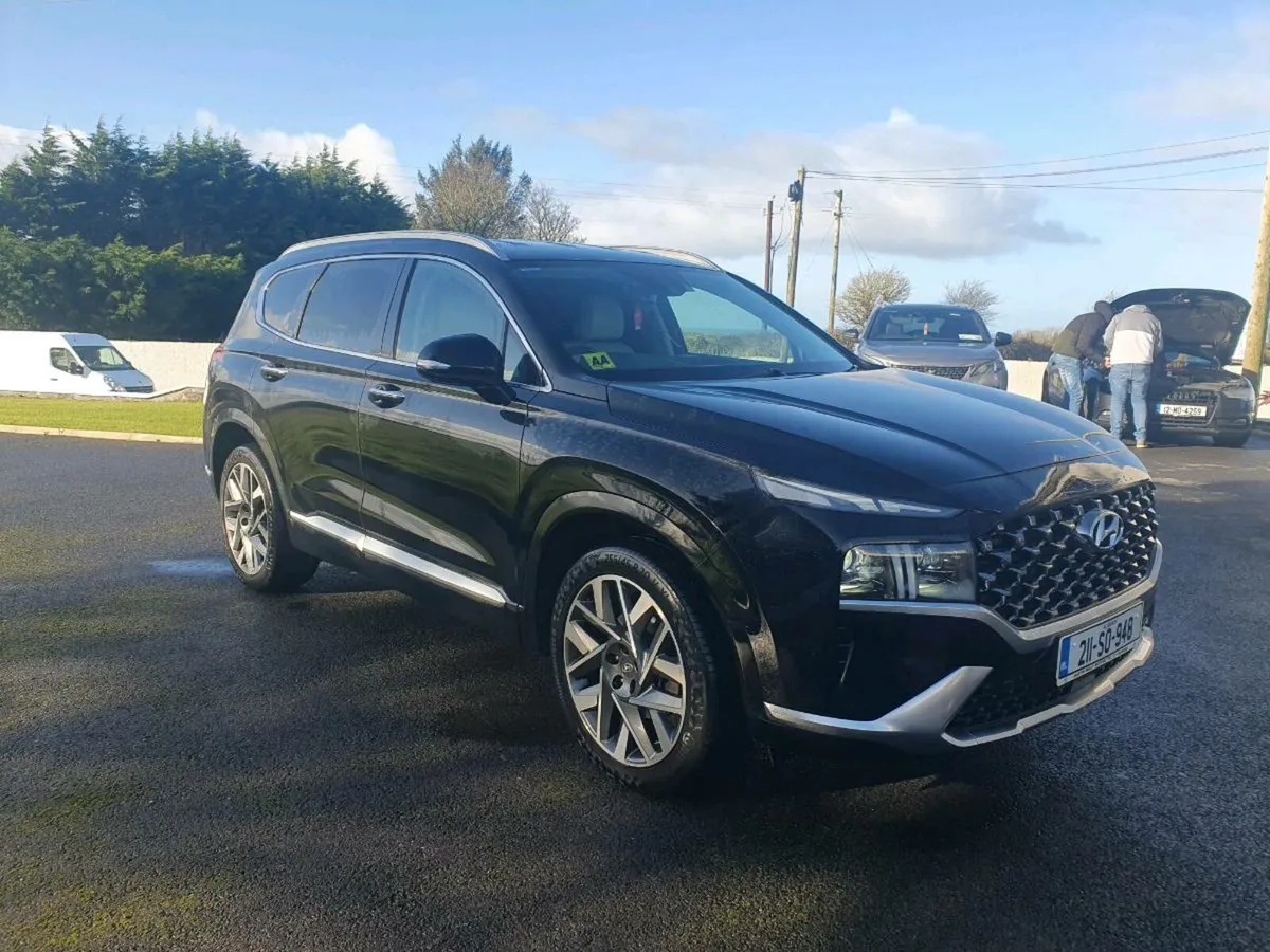 Hyundia Santa Fe 17500Km NO VAT - Image 1