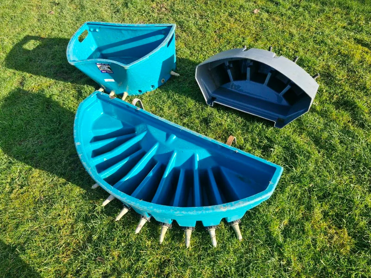 Three calf teat feeders - Image 3