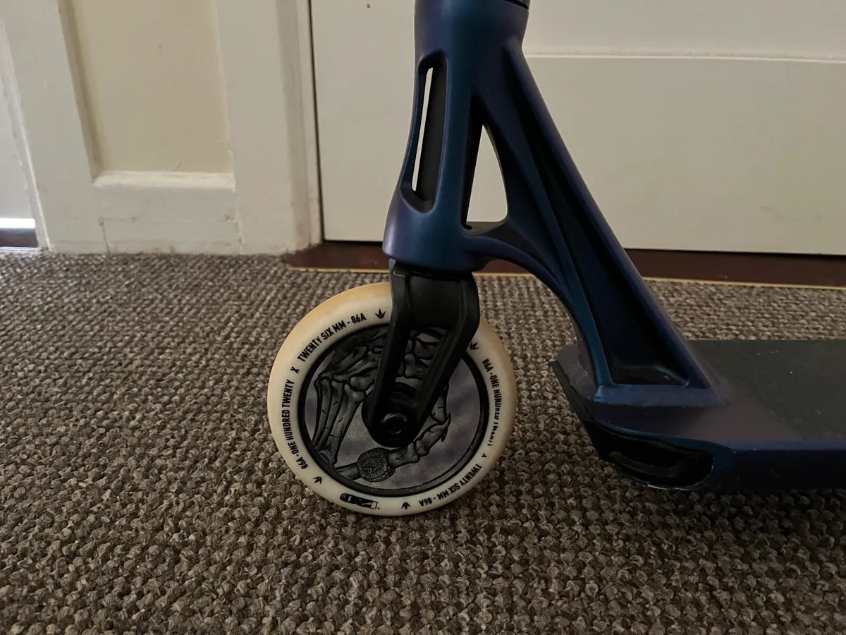 Stunt Scooter - Image 3