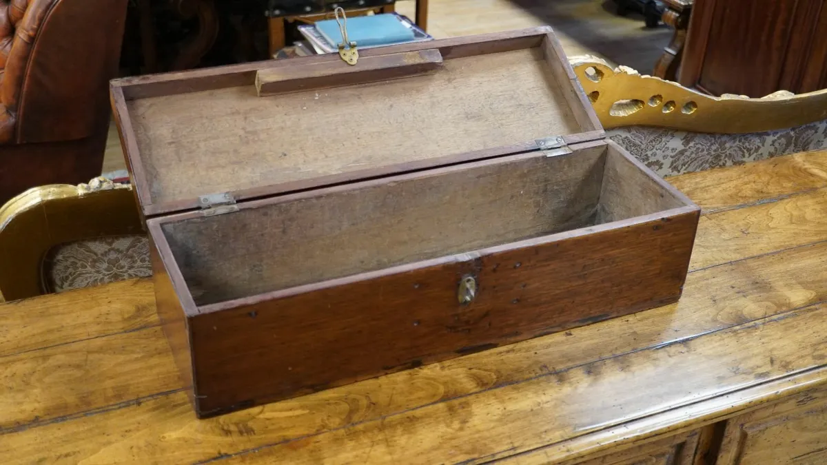 Gentleman’s Mahogany Document Trunk - Image 4