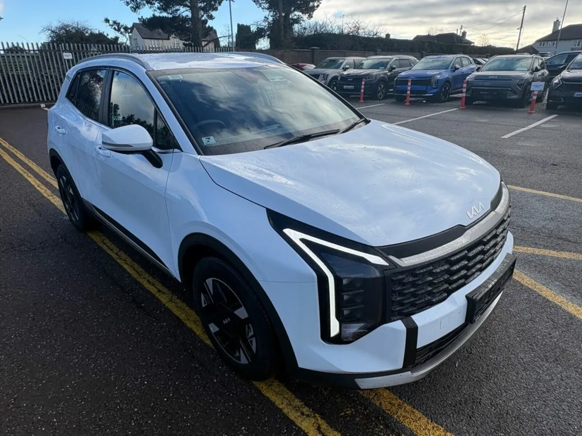 Kia Sportage Sportage k2 Commercial, **0% FINANCE* - Image 4