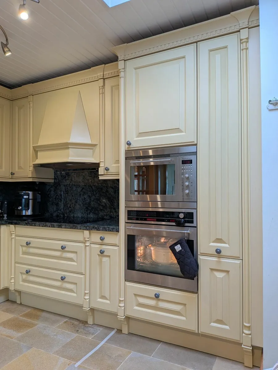 Kitchen solid wood hand painted granite worktop - Image 4