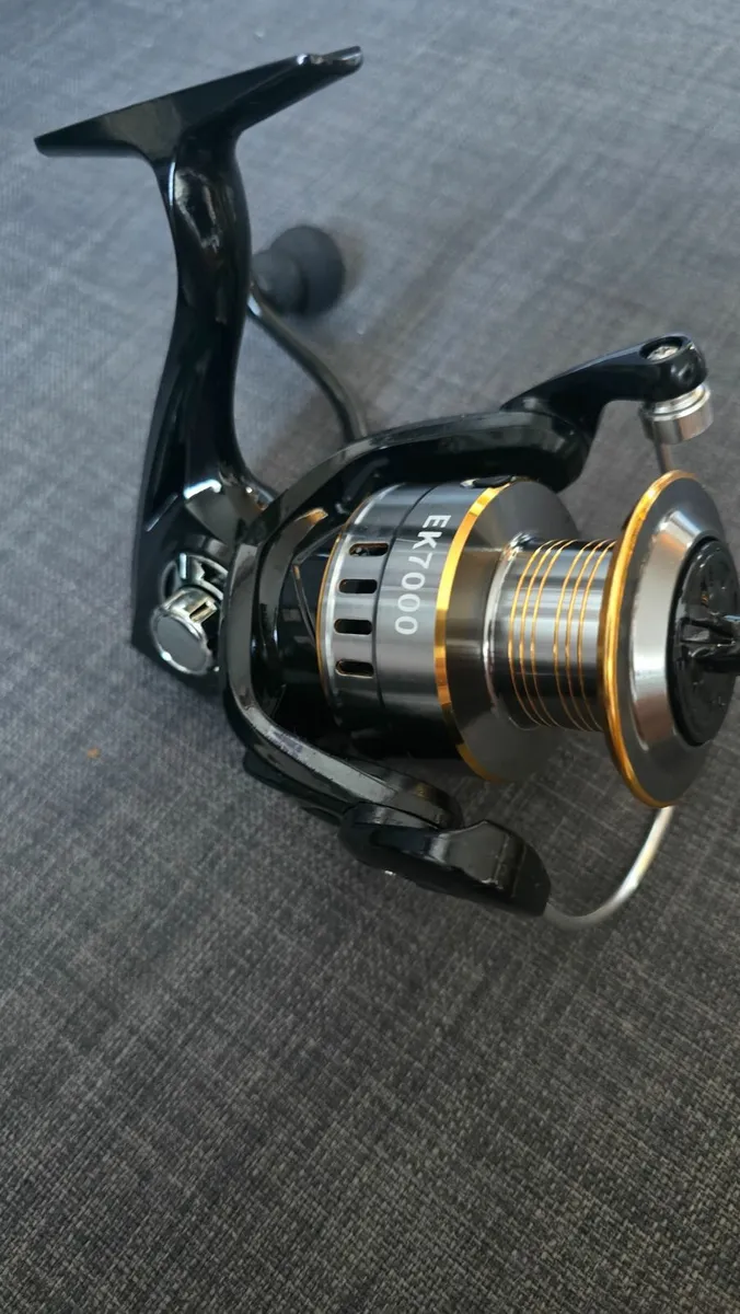 Fishing reel - Image 2