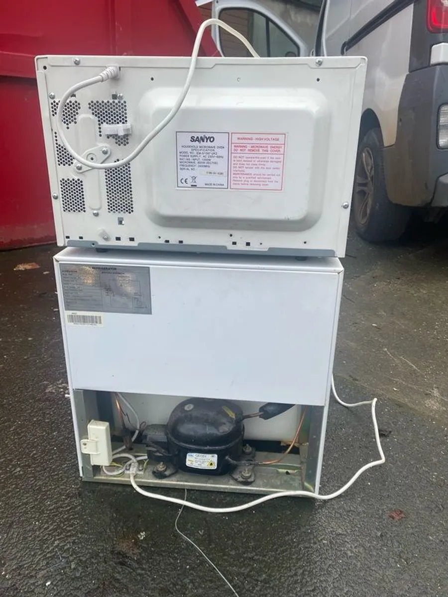 Fridge and Microwave - Image 3