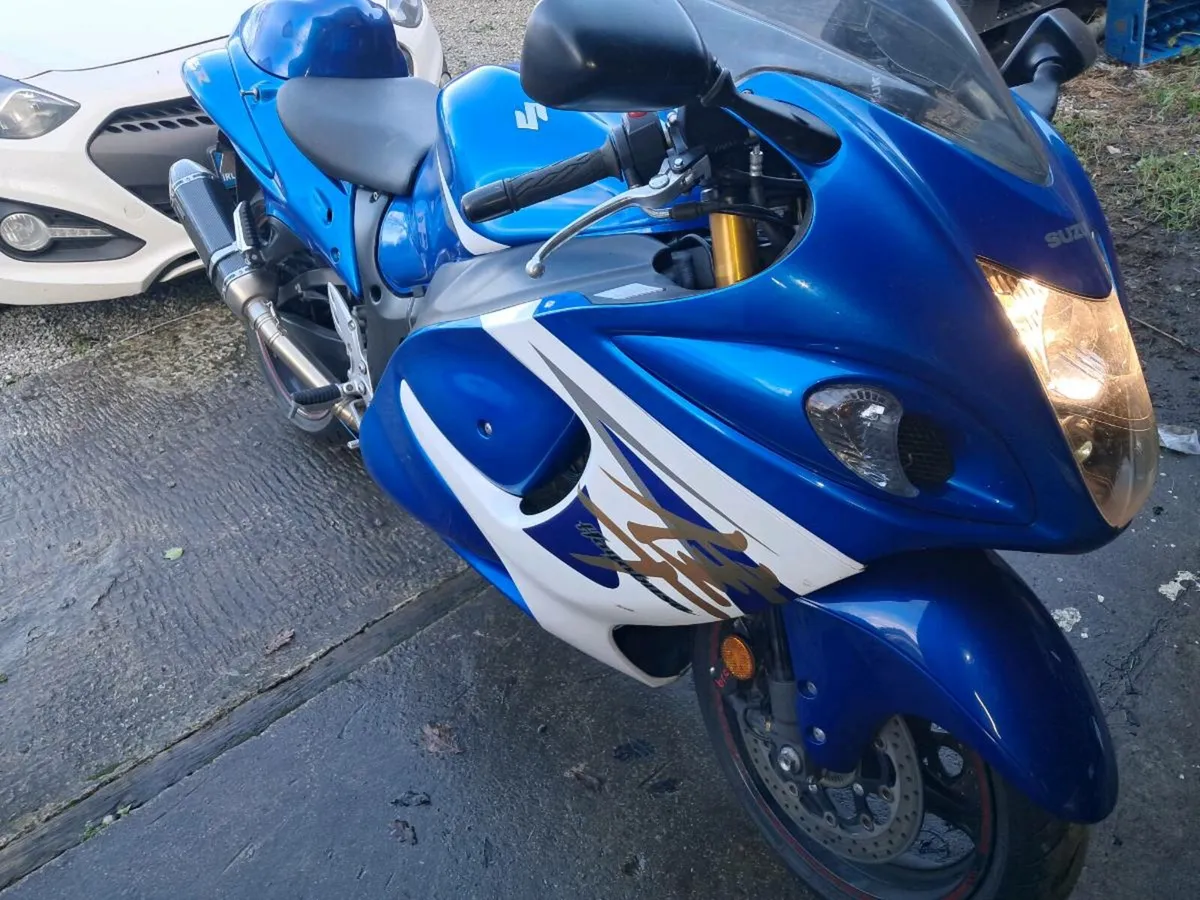 Suzuki gsxr 1300 hayabusa - Image 1