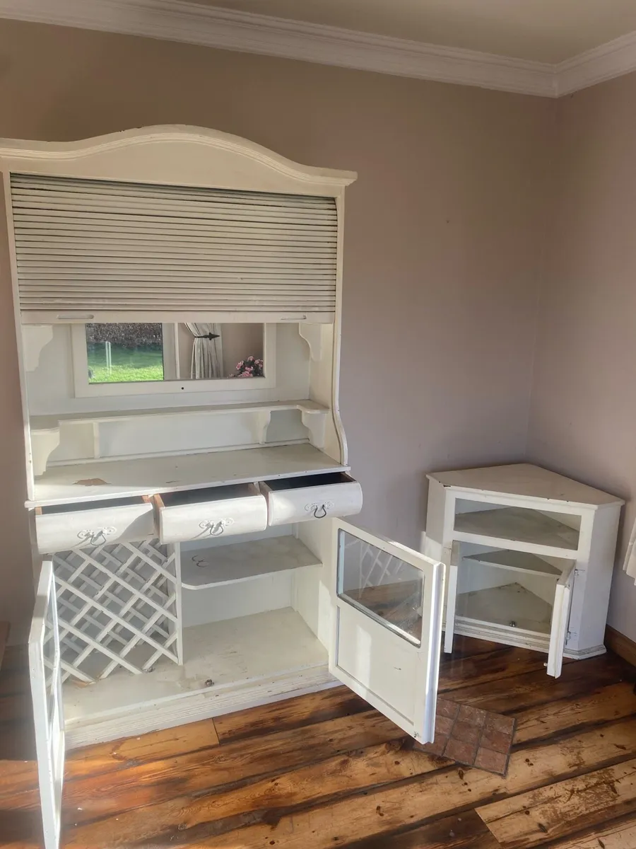Table and chairs , dresser and corner chairs unit - Image 3