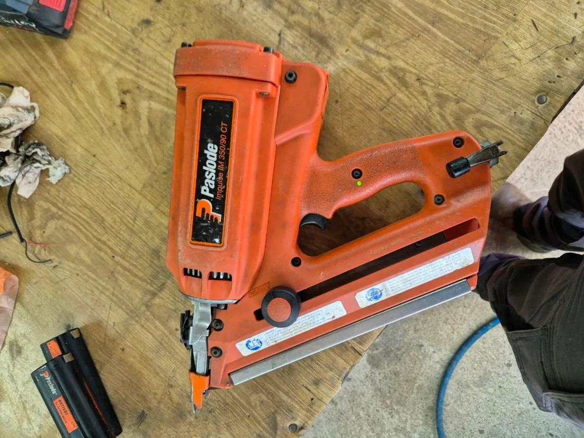 Paslode IM350/90 CT 1st Fix nail gun - Image 2