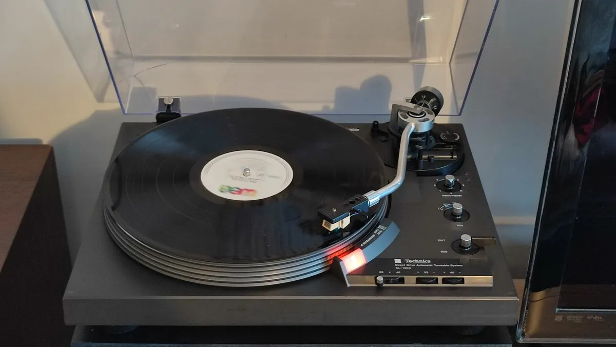 CLASS Technics SL-1900,FullAuto Turntable.Direct D - Image 1