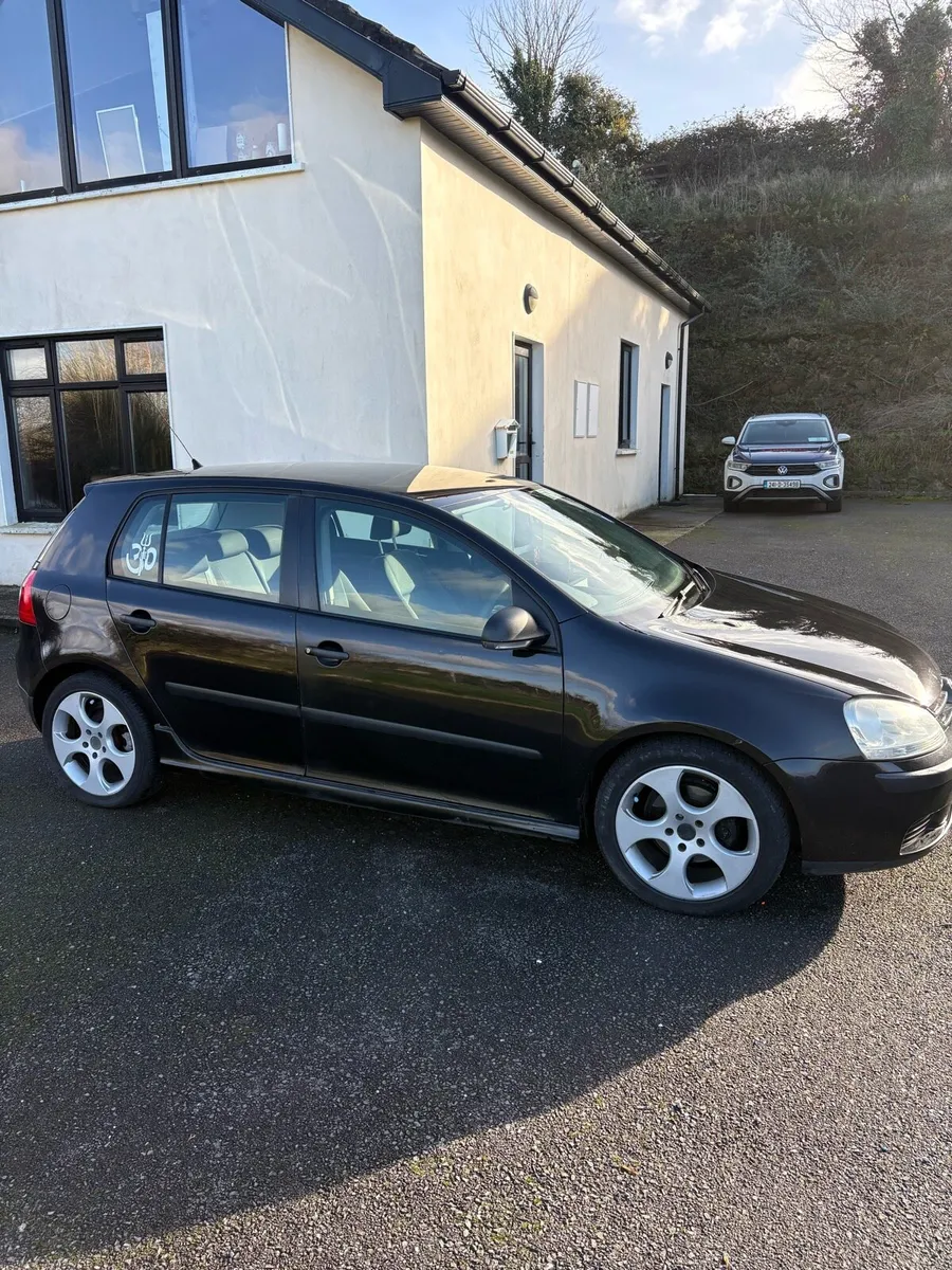 Golf mk5 - Image 1