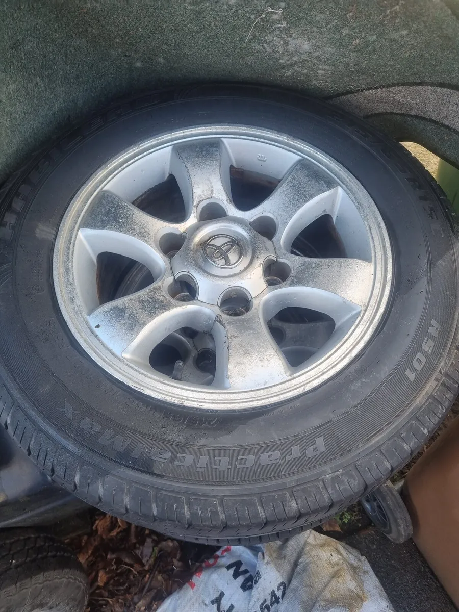 Toyota hiace alloys - Image 1