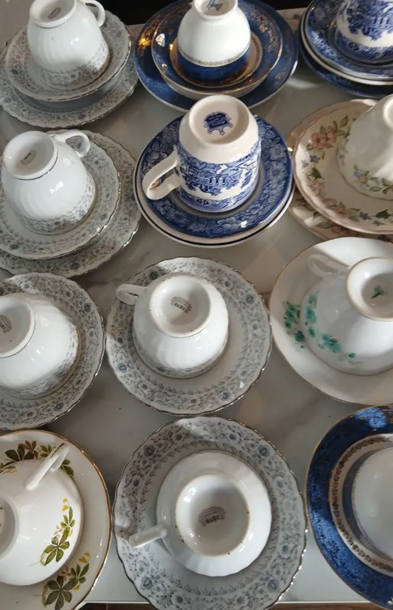 Afternoon Tea Delph and Cake Stands - Image 2