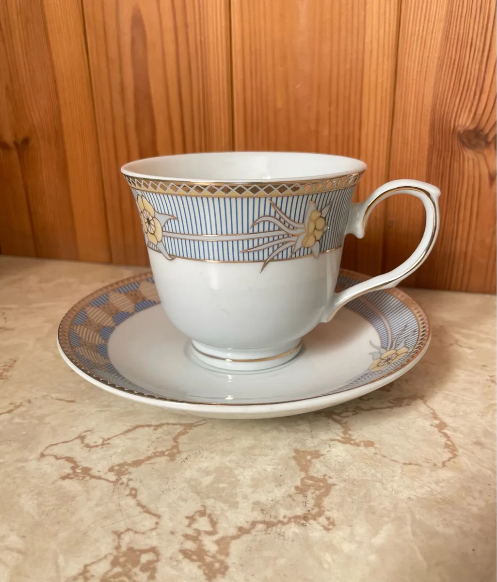 Prima Fine China Tea Set of 6 (Cups & Saucers) - Image 3