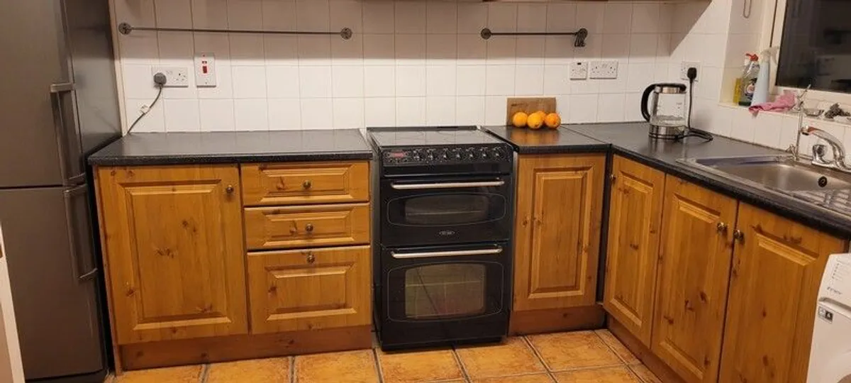 FREE kitchen units only - Image 2