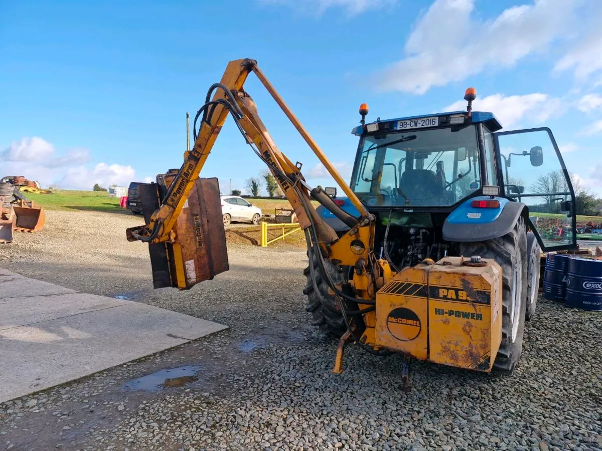 Mcconnell PA 93 hedgecutter - Image 1