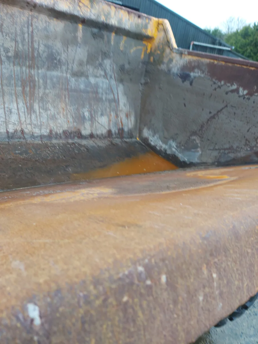 Jcb Cab dumper - Image 4