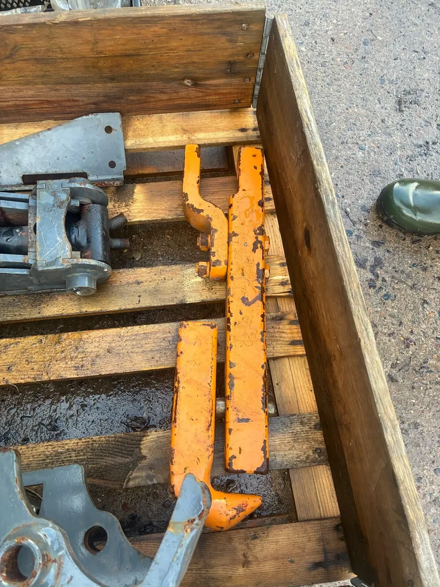 Dromone pickup hitch(new) - Image 2