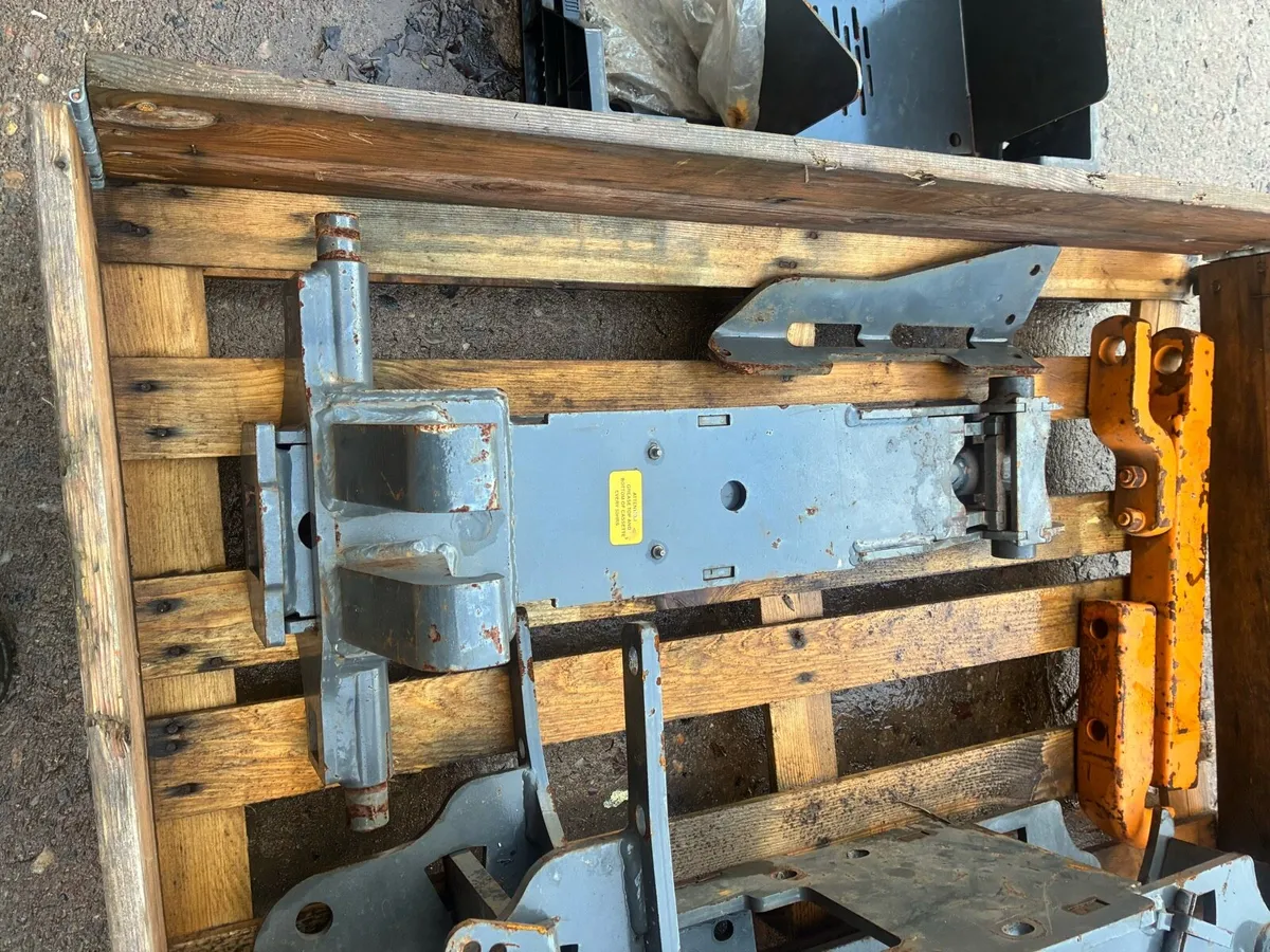 Dromone pickup hitch(new) - Image 4