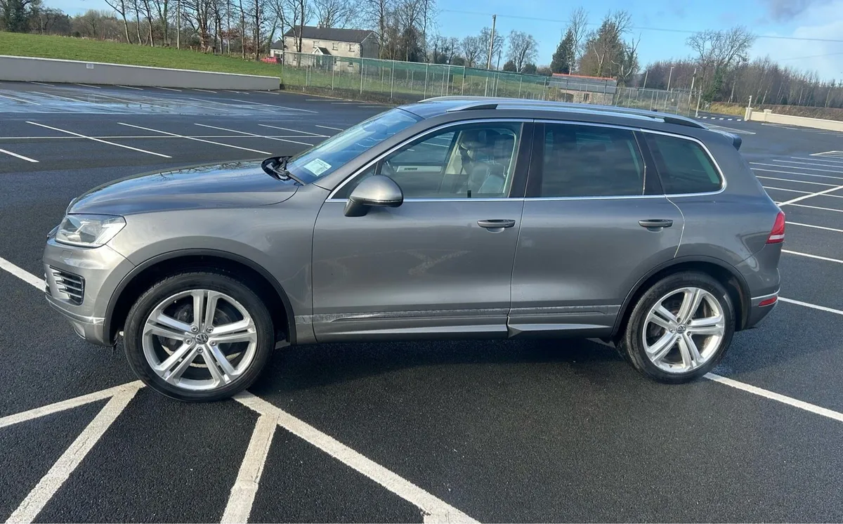 Vw Touareg R-Line - Image 4