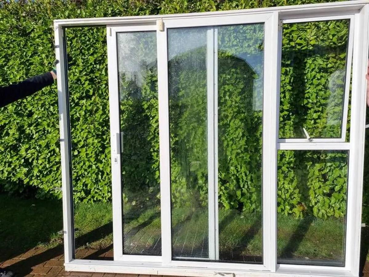 Patio sliding door with side window - Image 3