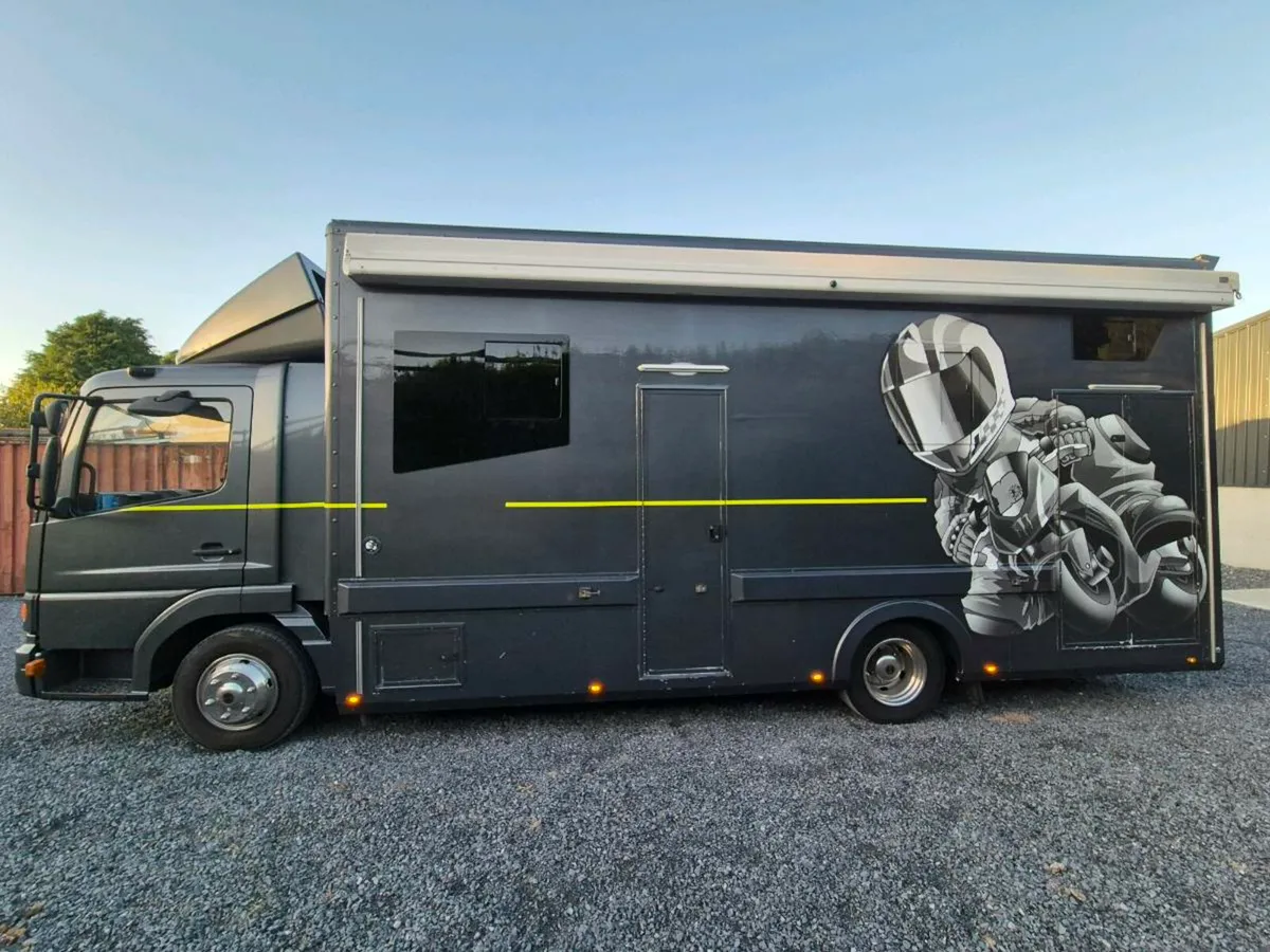 Race truck for sale - Image 2