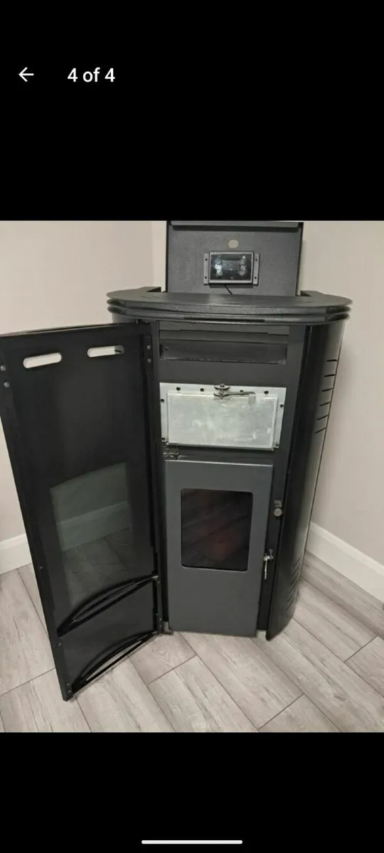 Hamco Chloe Wood pellet stove - Image 1