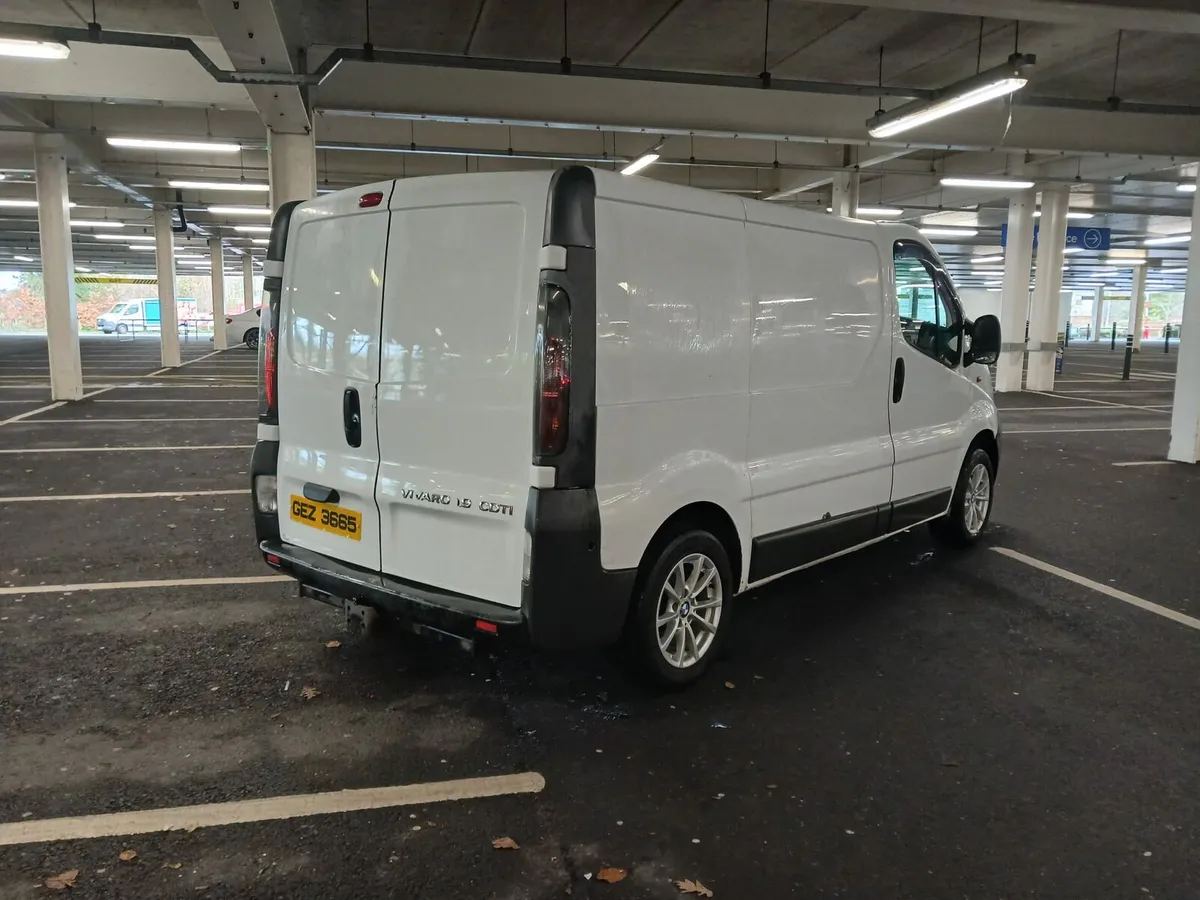 Opel vivaro camper - Image 3