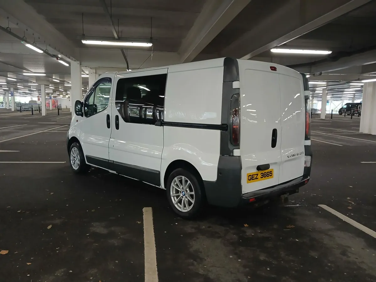 Opel vivaro camper - Image 4