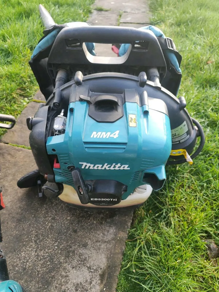 Makita blower and trimmer - Image 2
