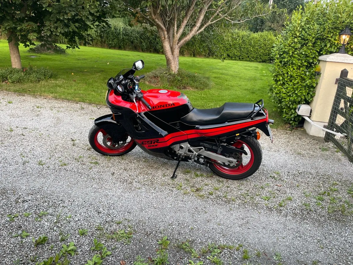 1988 Honda Cbr 600f - Image 3