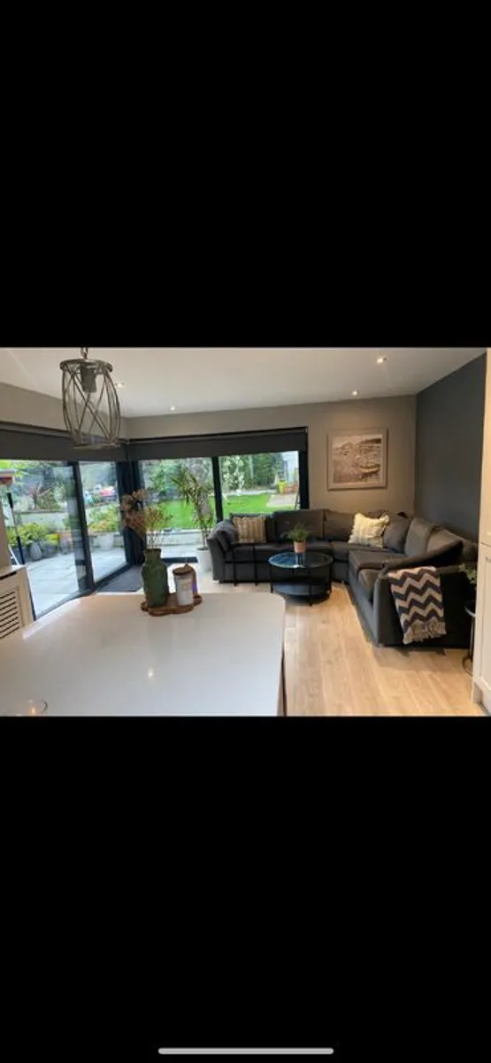 L shaped sofa - Image 4