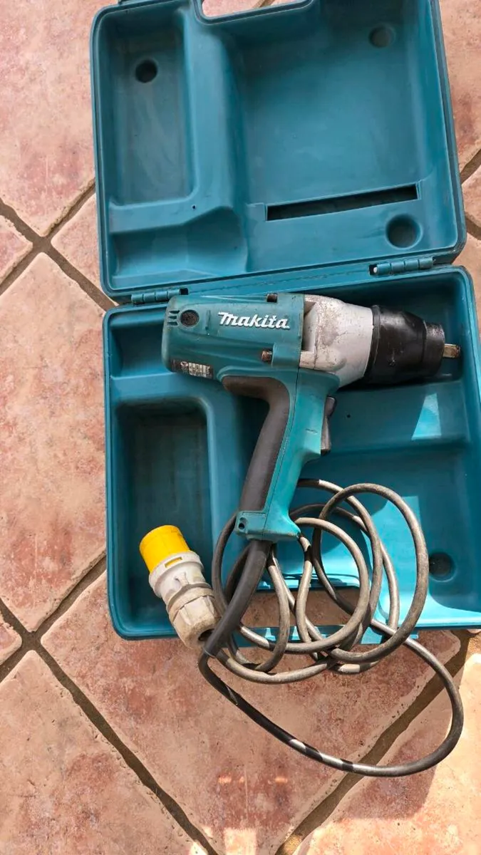 Makita impact gun - Image 1