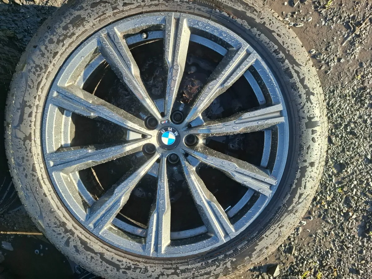 20" Genuine Bmw X5 G05 M Sport Alloys with tyres - Image 3