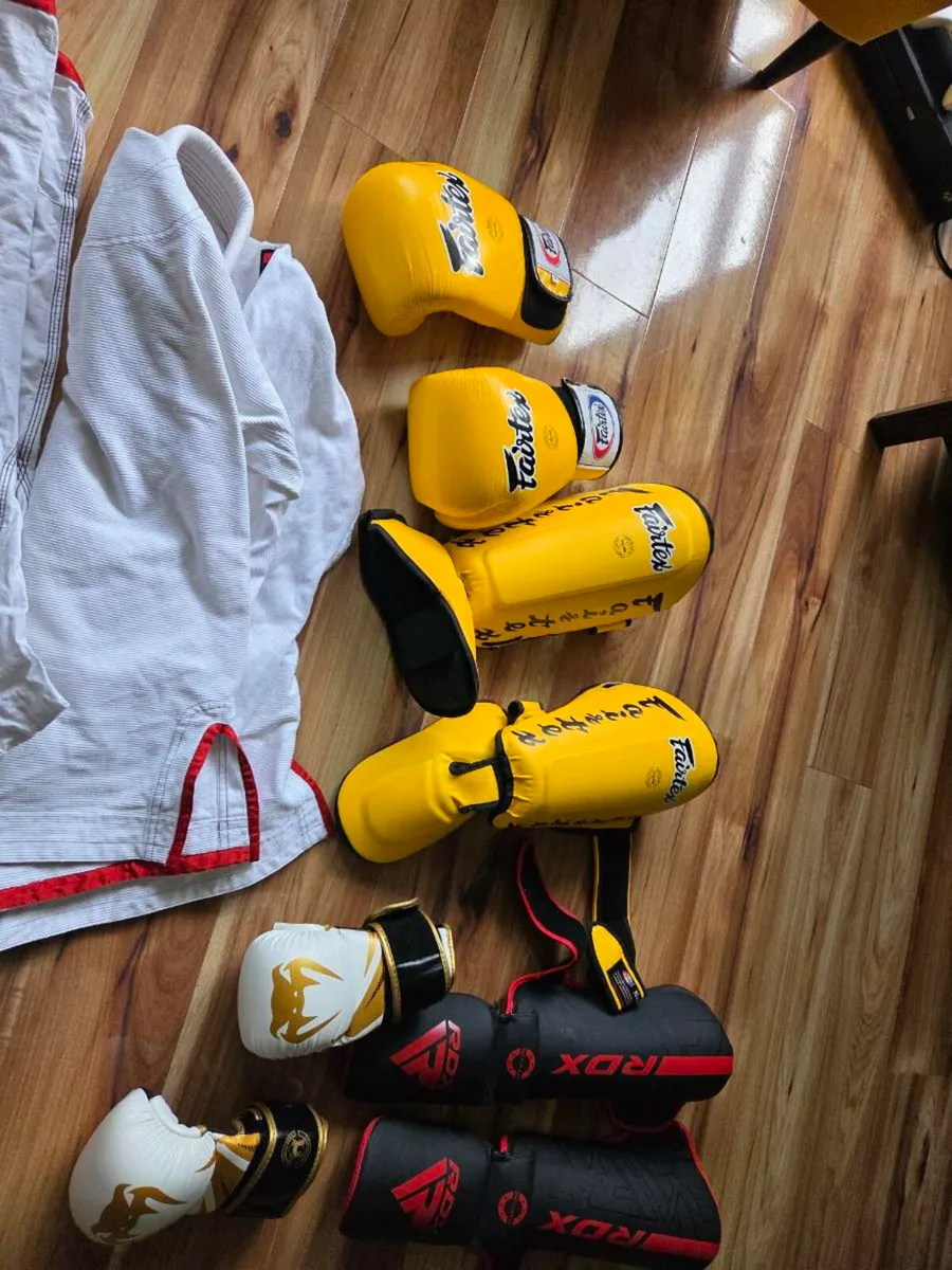Jitsu suit  ufc gear pads and gear - Image 2