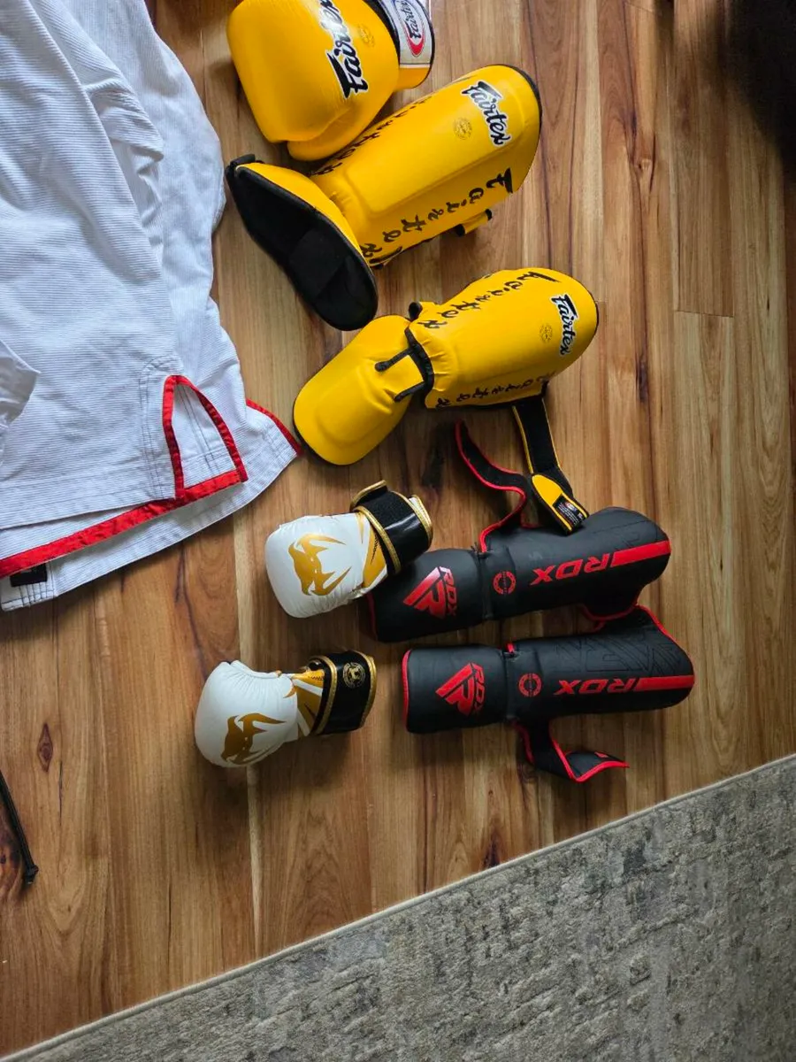 Jitsu suit  ufc gear pads and gear - Image 1