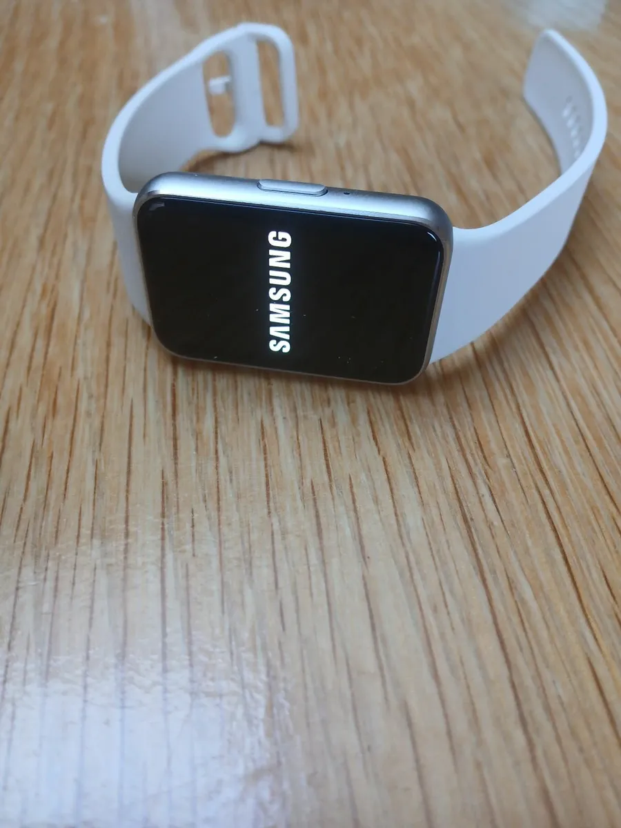 Galaxy fit 3 watch - Image 2