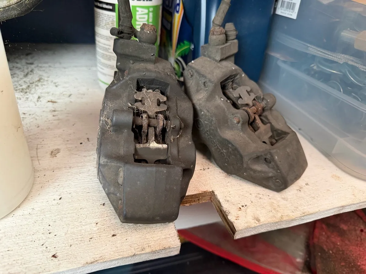 BMW R1200RT engine and Brake Calipers - Image 3