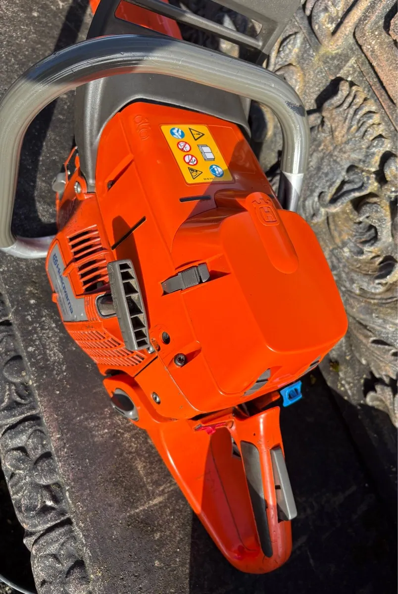 Husqvarna chainsaw - Image 4