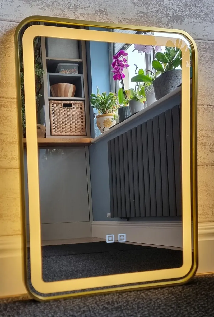 LED Bathroom Ensuite Makeup Mirror Defogger Gold - Image 3