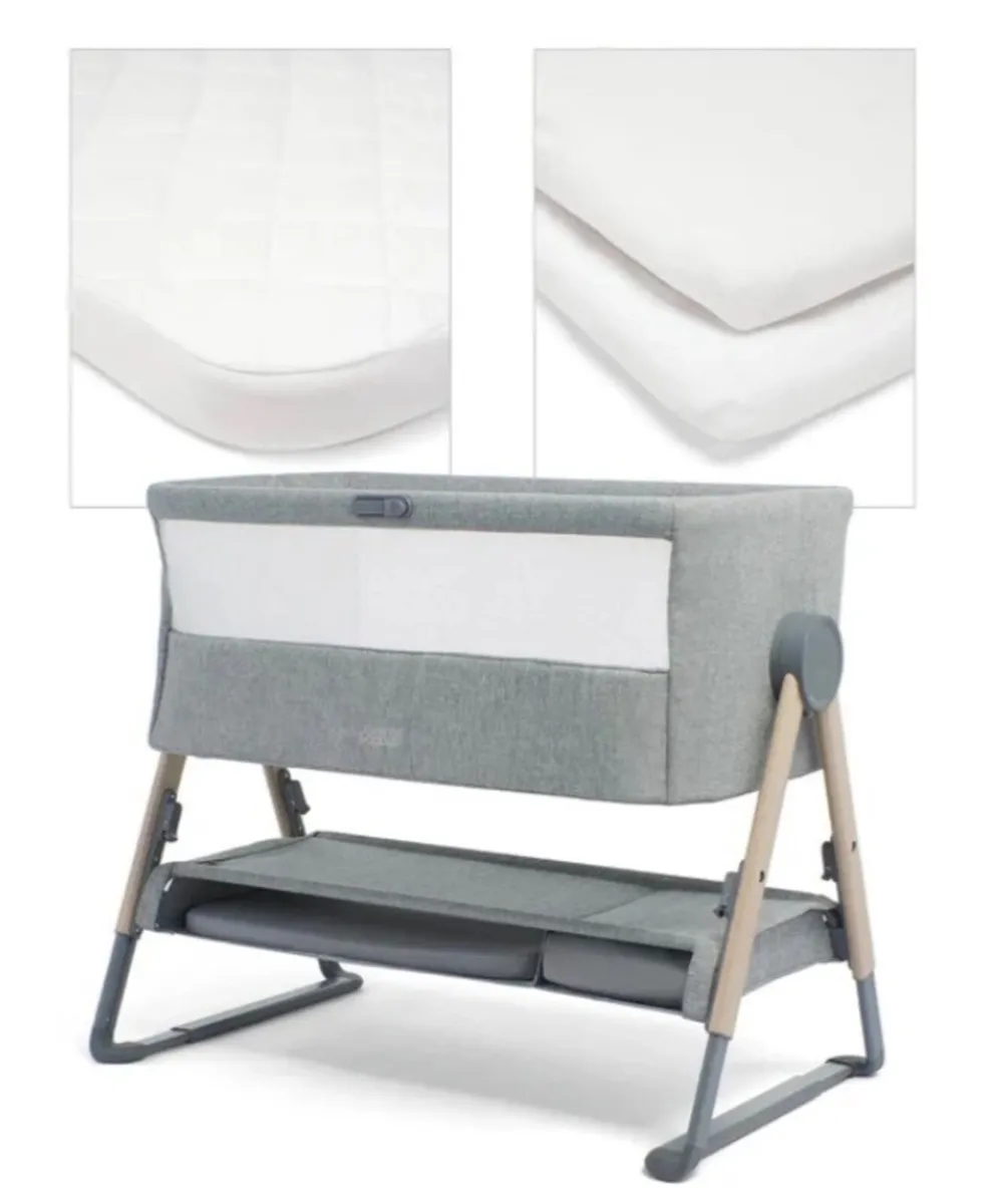 Mamas & Papas Lua Bedside Crib - Image 1