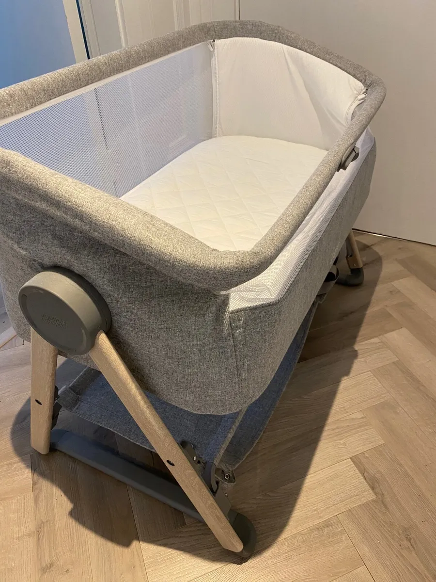 Mamas & Papas Lua Bedside Crib - Image 2