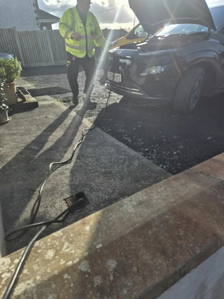 car charger - Image 3