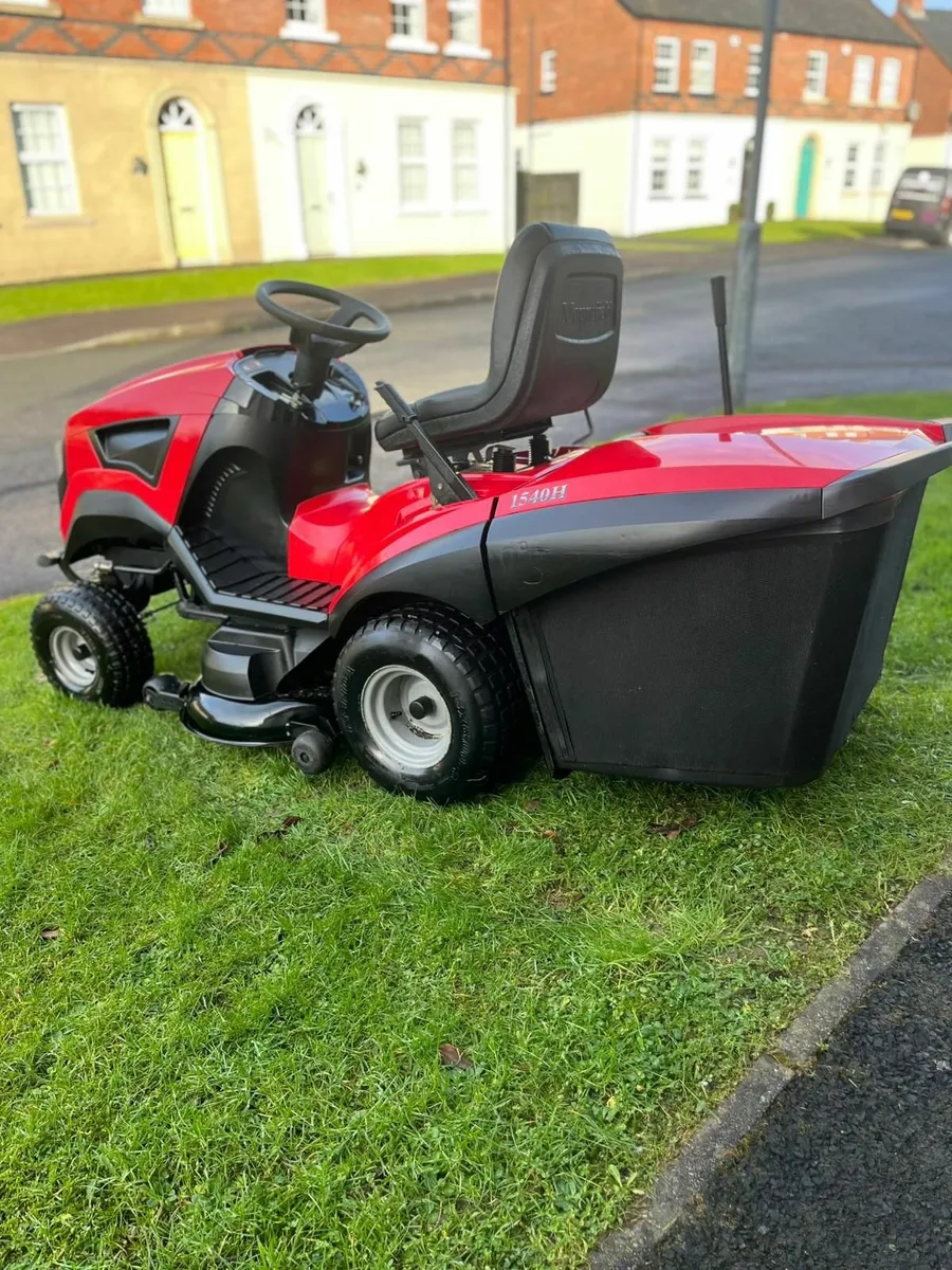 Mountfield ride on lawnmower - Image 2