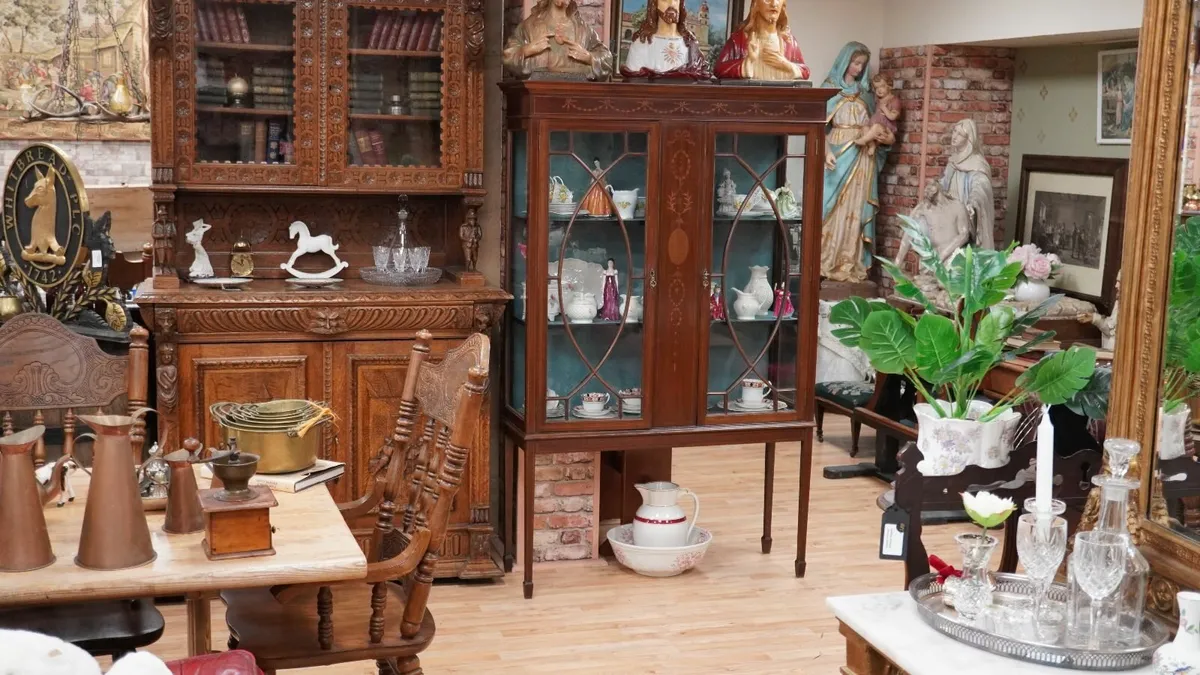 Sheraton-Style Inlaid Glass Display Cabinet c.1900 - Image 1