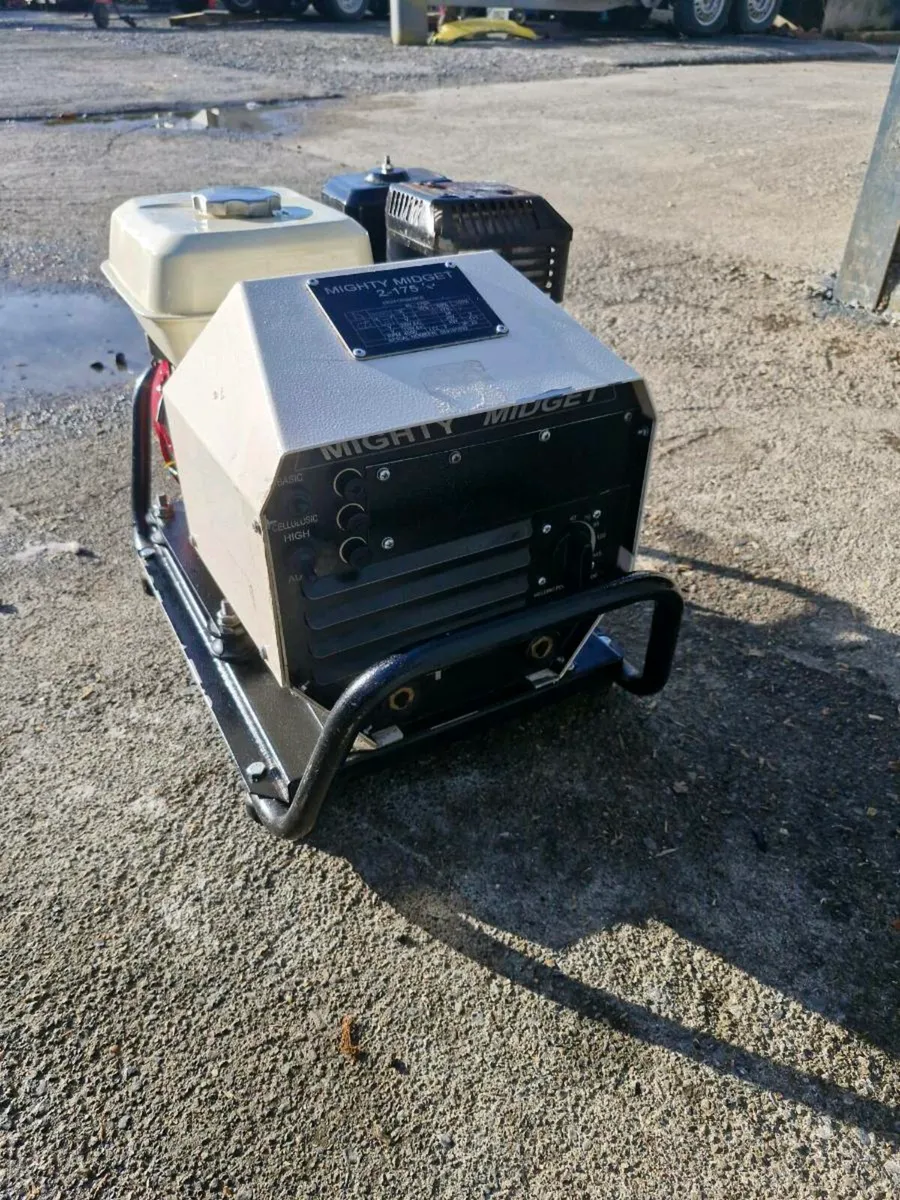 Mighty Midget 2/175 Petrol Welder - Image 4