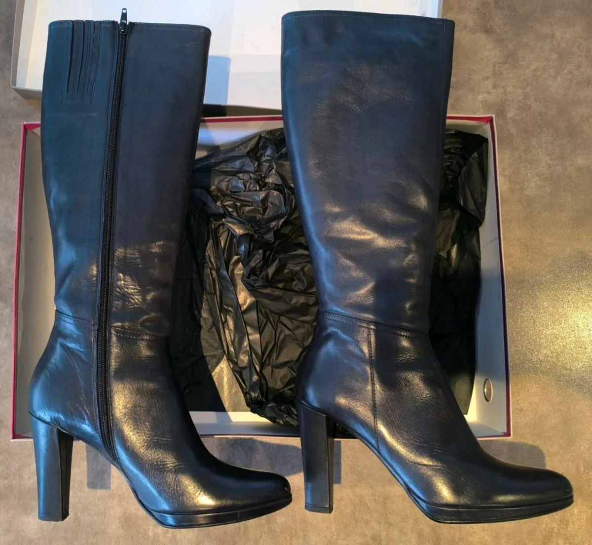 Ladies boots - Image 2