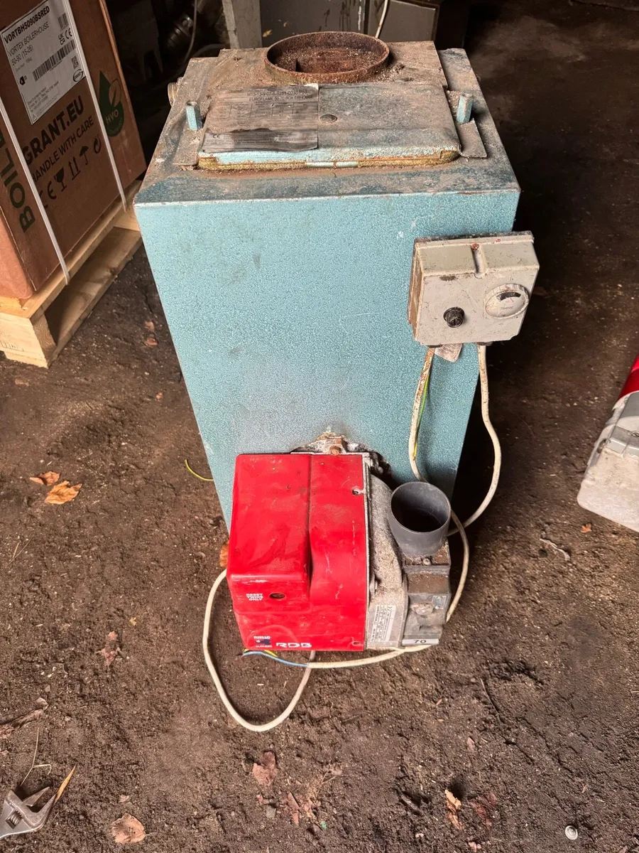 Grant 50-70 oil boiler - Image 1